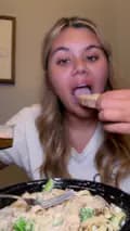 Bailey-eatingwithbai