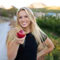 Kait Thornton-apple.girl.kait