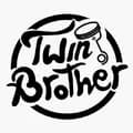 Twinbrother.co-twinbrothercustomgarage